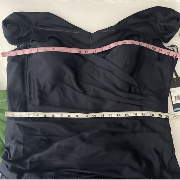 NWT $495 La Femme [‎ 18 ] Off Shoulder Ruched Satin Trumpet Gown in Navy #Q254 - Picture 13 of 13